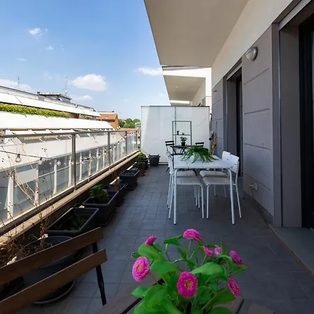 Rolandi Duplex With Terrace Milano