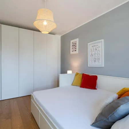 Rolandi Duplex With Terrace 아파트 *